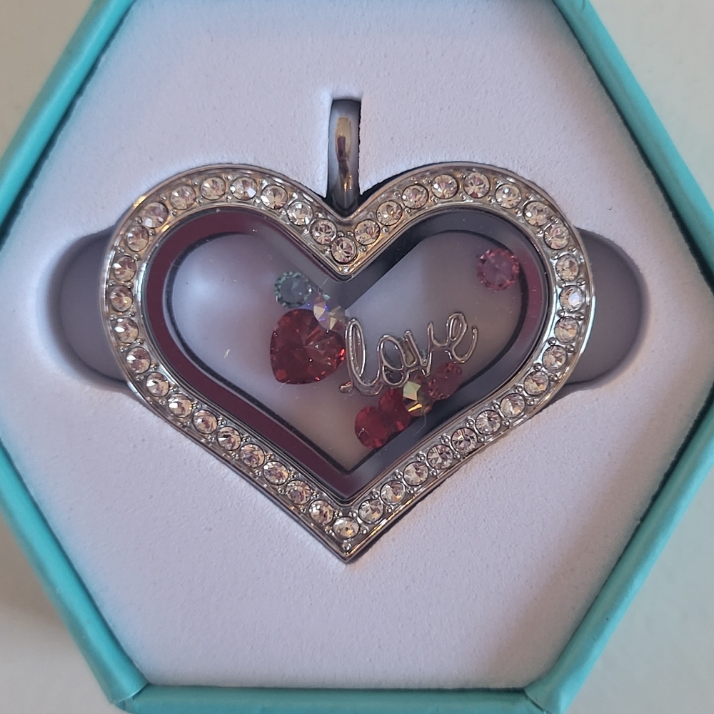 Origami Owl Silver Tone LOVE Heart Pendant New in Box